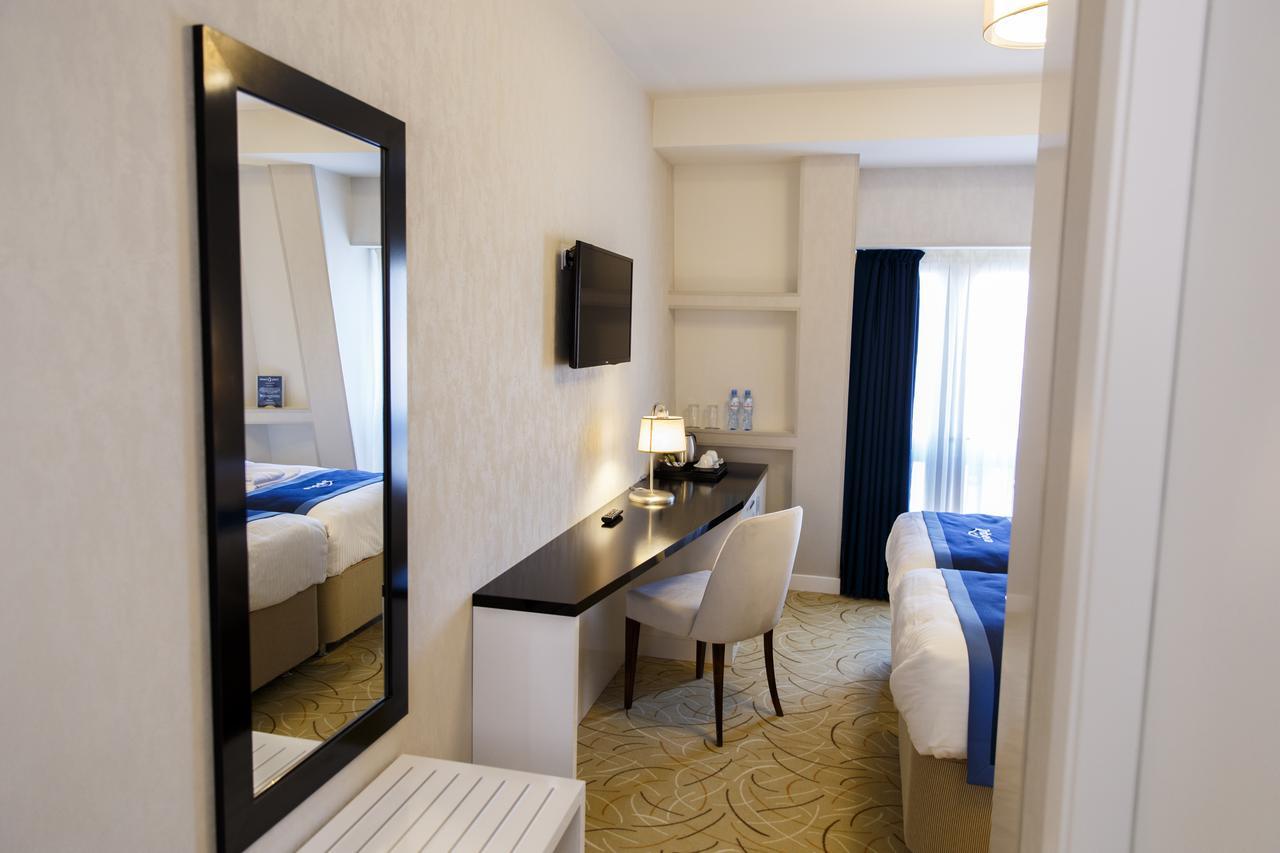 Tribeca Hotel Tbilisi Exterior photo
